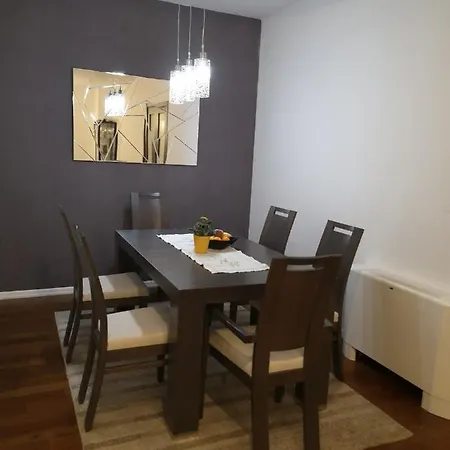 아파트 Blue Infinity 3 Lemi