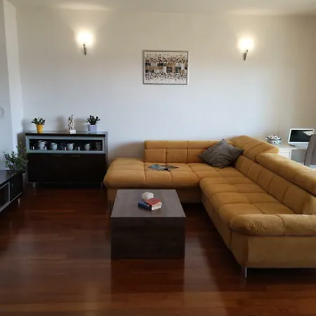 Blue Infinity 3 Lemi Lejlighed