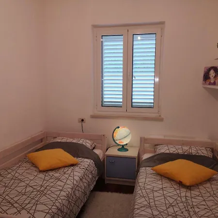 Blue Infinity 3 Lemi